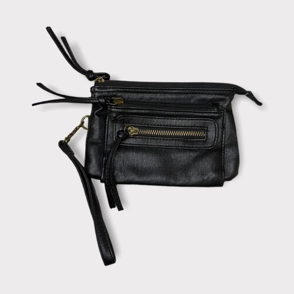 Women’s Black Wristlet Wallet
